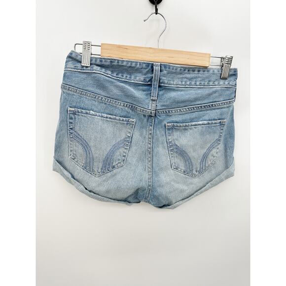Hollister Light Wash Blue Denim Button Fly Rolled Cuff Shorts Women's Size 0 - Picture 2 of 9